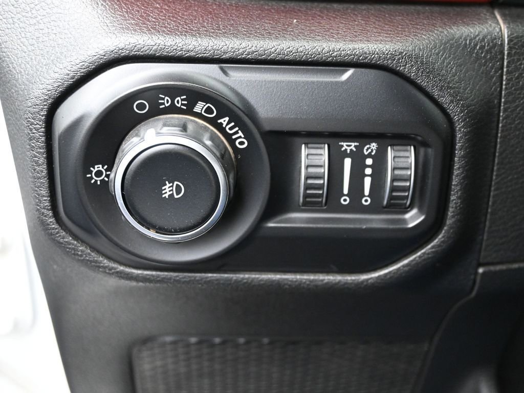 Used 2021 Jeep Wrangler Unlimited Rubicon w/ Steel Bumper Group image 14