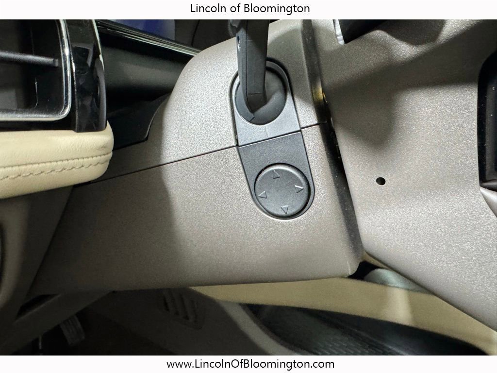 Used 2022 Lincoln Nautilus Reserve w/ Equipment Group 201A AWD/4WD image 33