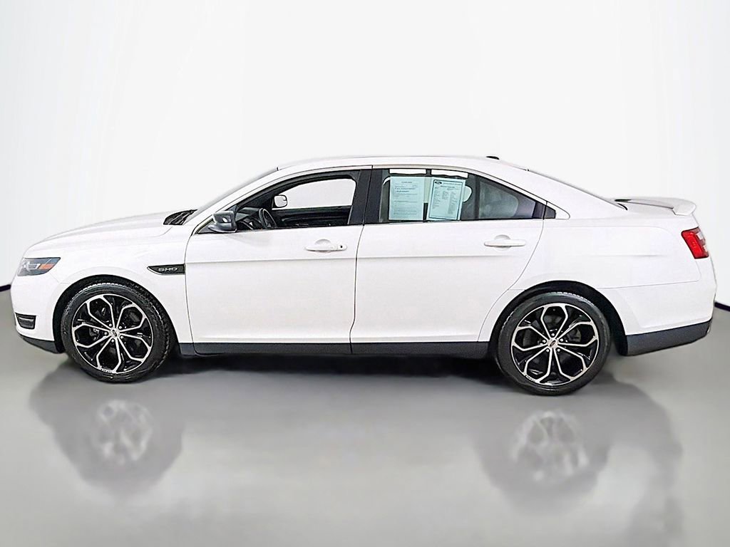 Used 2016 Ford Taurus SHO image 10