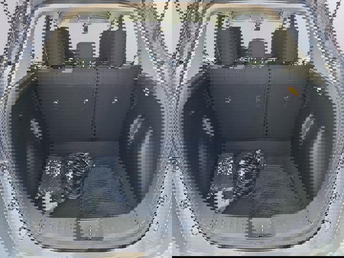 Used 2022 Nissan Leaf S image 29