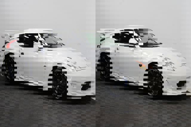 Used 2016 Nissan 370Z w/ Sport Package