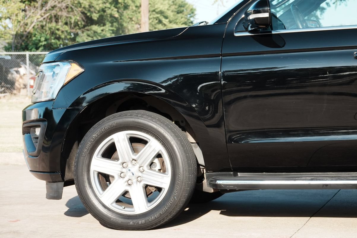 Used 2018 Ford Expedition Max XLT w/ Equipment Group 202A RWD image 23