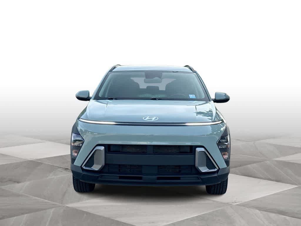 Used 2024 Hyundai Kona SEL AWD/4WD image 2