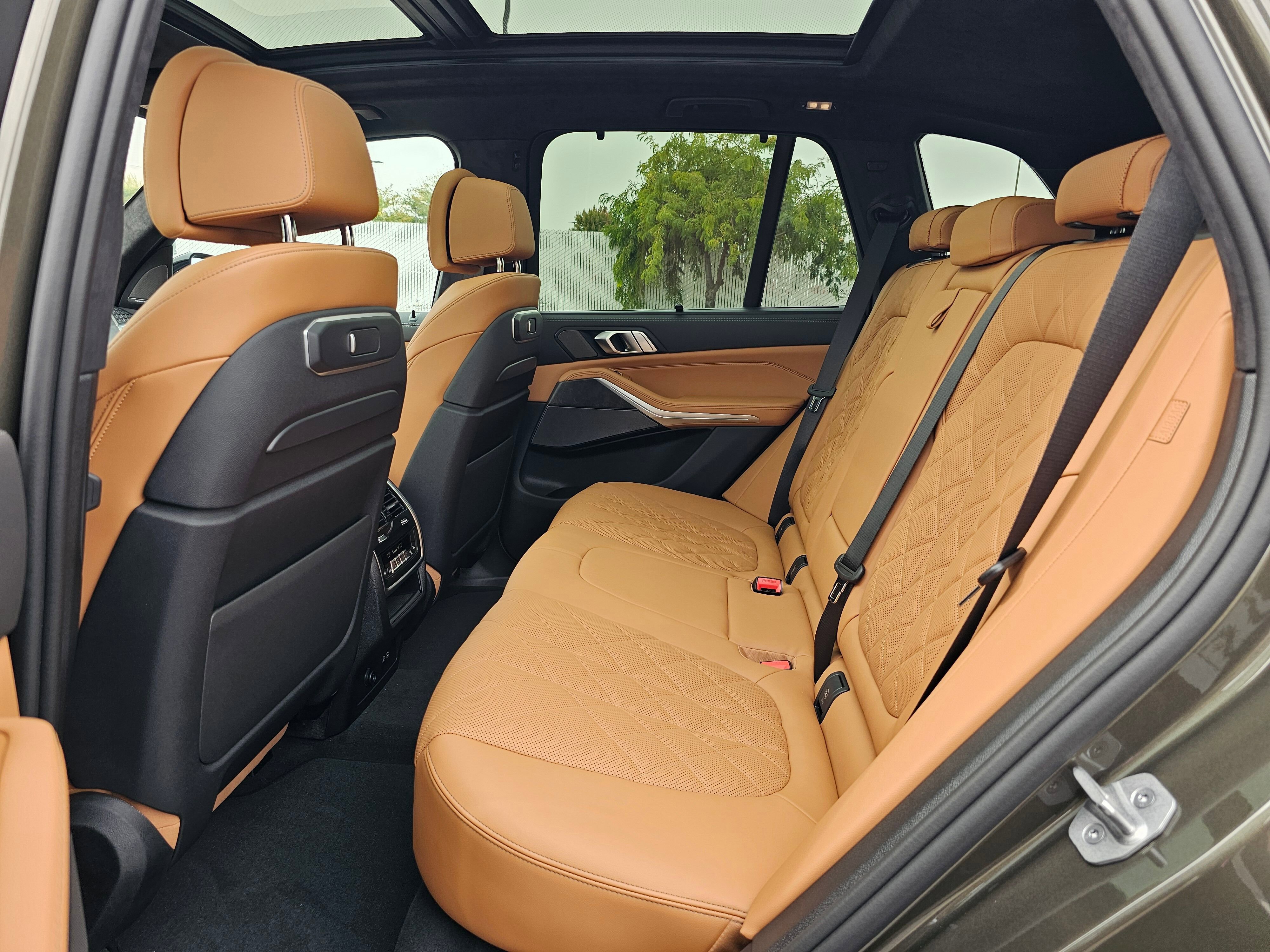 New 2026 BMW X5 xDrive40i w/ Executive Package image 13