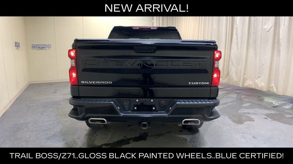 Used 2024 Chevrolet Silverado 1500 Custom Trail Boss AWD/4WD image 4