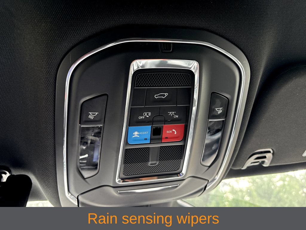 Used 2023 Jeep Wagoneer L Series II AWD/4WD image 22