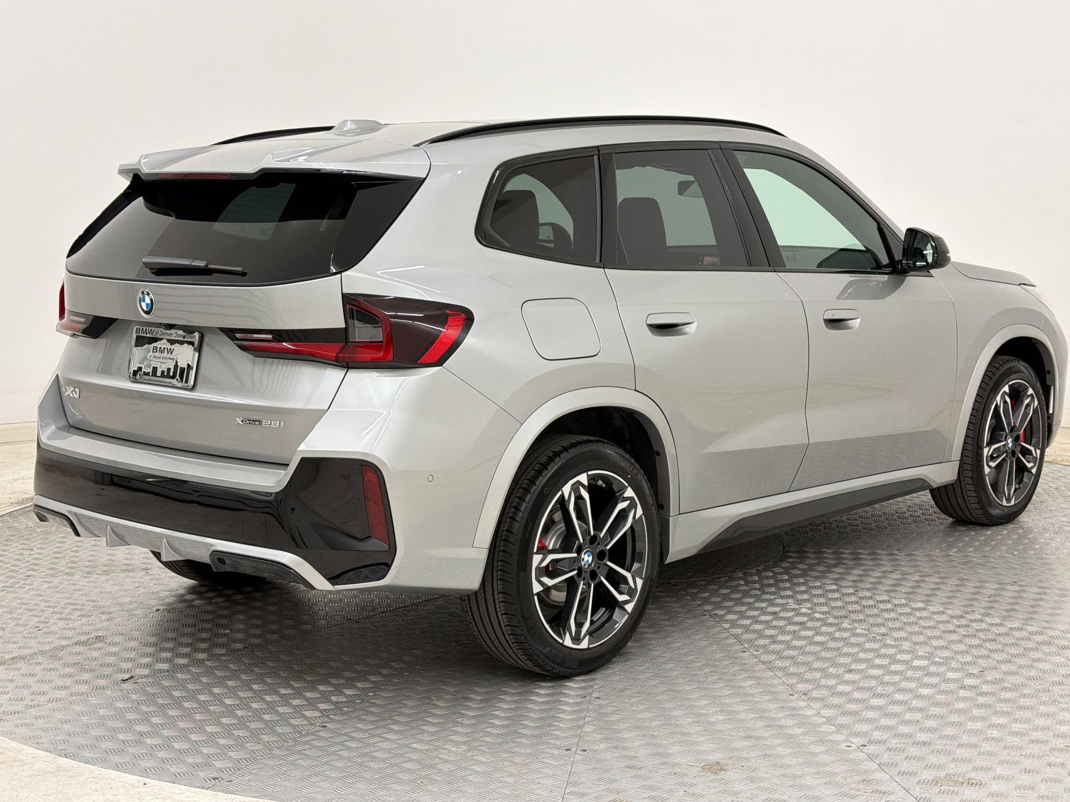 New 2026 BMW X1 xDrive28i w/ M Sport Package AWD/4WD image 9