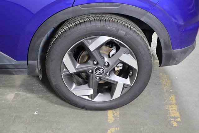 Used 2025 Hyundai Venue SEL FWD image 37