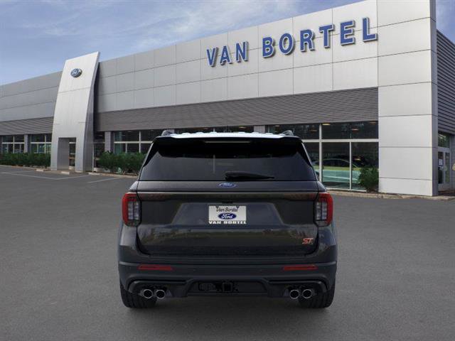 New 2025 Ford Explorer ST image 5
