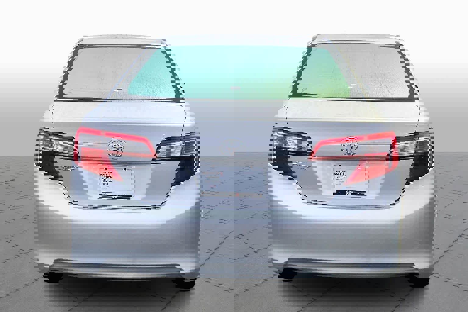 Used 2014 Toyota Camry L image 5