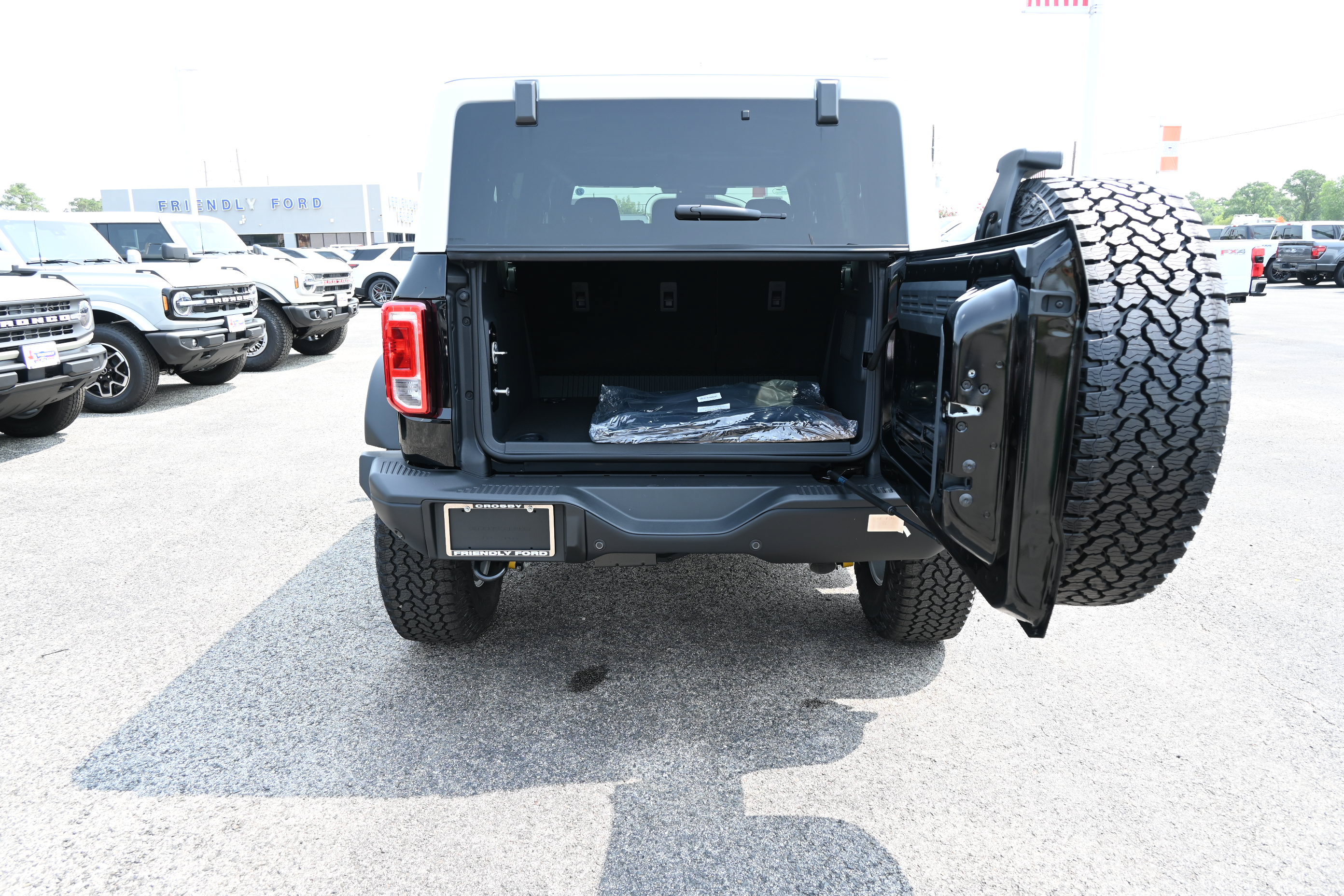 New 2026 Ford Bronco Heritage Edition AWD/4WD image 6