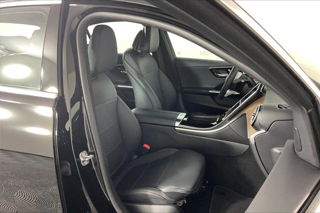 Certified 2025 Mercedes-Benz C 300 4MATIC Sedan image 7