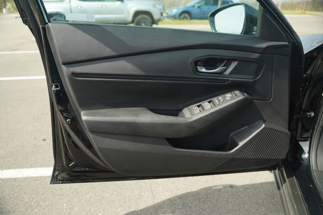 Used 2025 Honda Accord SE image 15