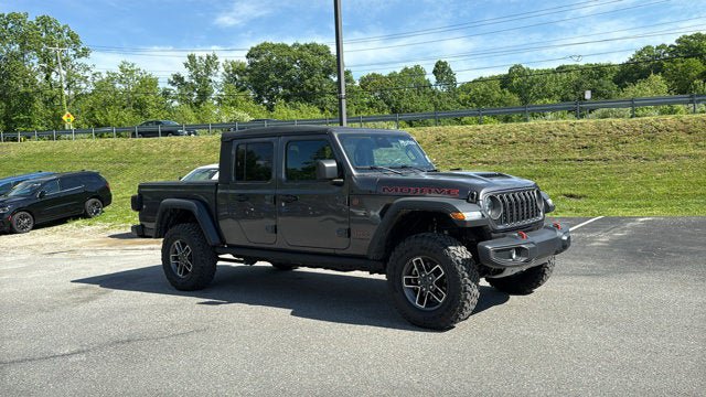Used 2026 Jeep Gladiator Mojave w/ Safety Group AWD/4WD image 2