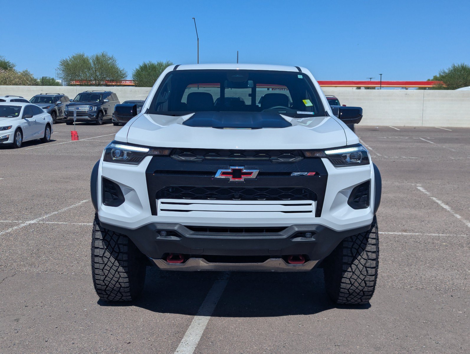 Certified 2025 Chevrolet Colorado ZR2 w/ Technology Package AWD/4WD image 8
