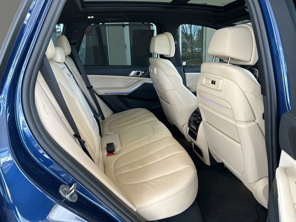 Used 2022 BMW X5 xDrive40i w/ M Sport Package image 27