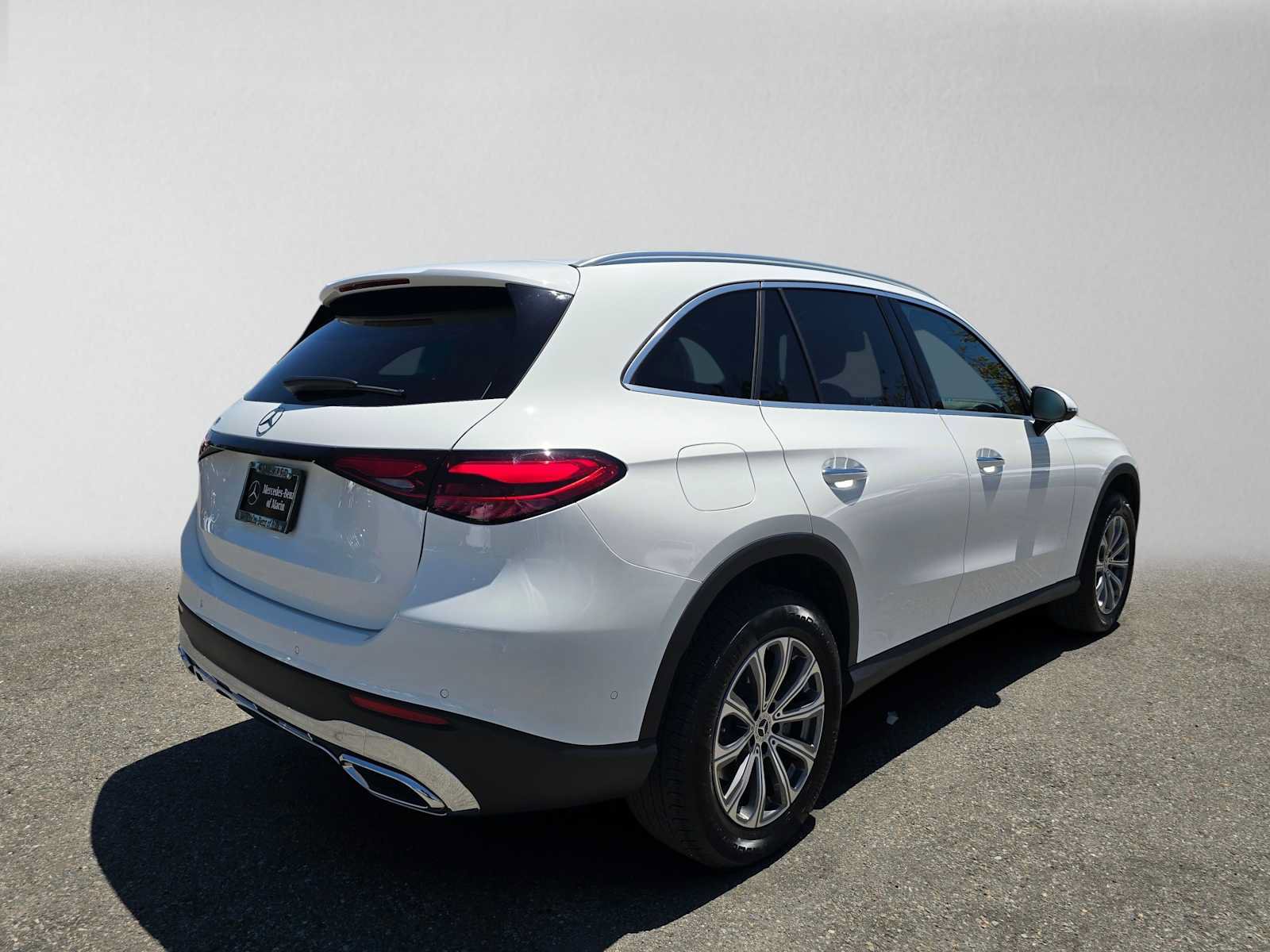 Used 2026 Mercedes-Benz GLC 300 image 4