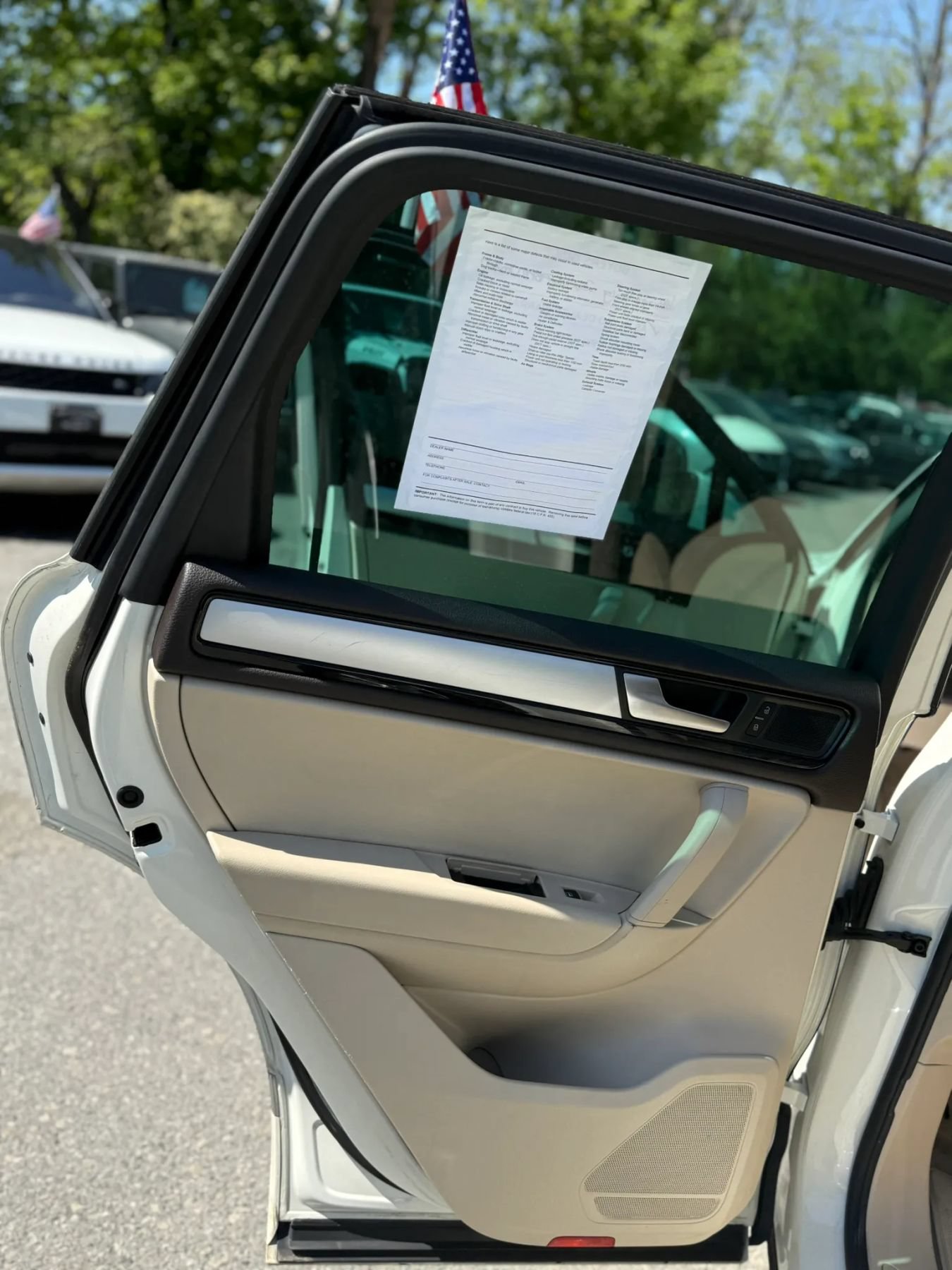 Used 2012 Volkswagen Touareg Sport AWD/4WD image 14