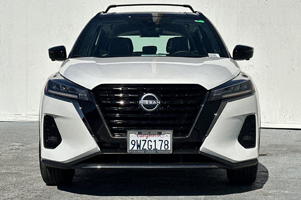 Certified 2024 Nissan Kicks SR w/ SR Premium Package FWD image 9