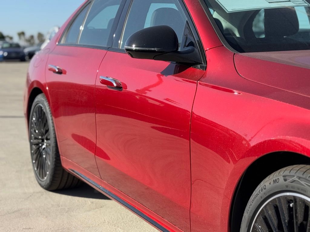 Used 2024 Mercedes-Benz E 350 4MATIC Sedan image 4