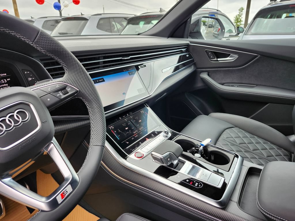 New 2026 Audi SQ8 Premium Plus AWD/4WD image 10