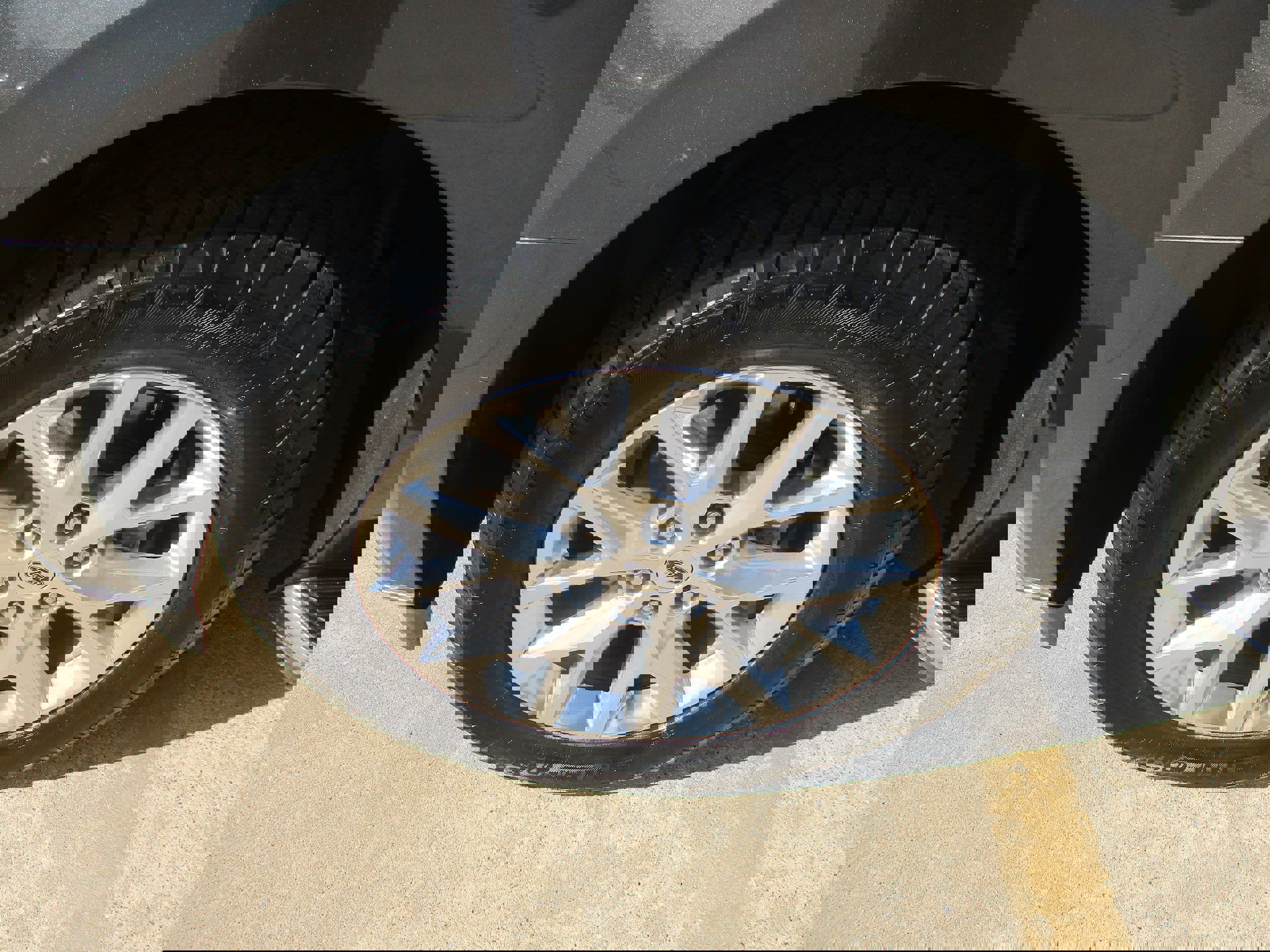 Used 2020 Ford Expedition XLT w/ Equipment Group 202A image 3