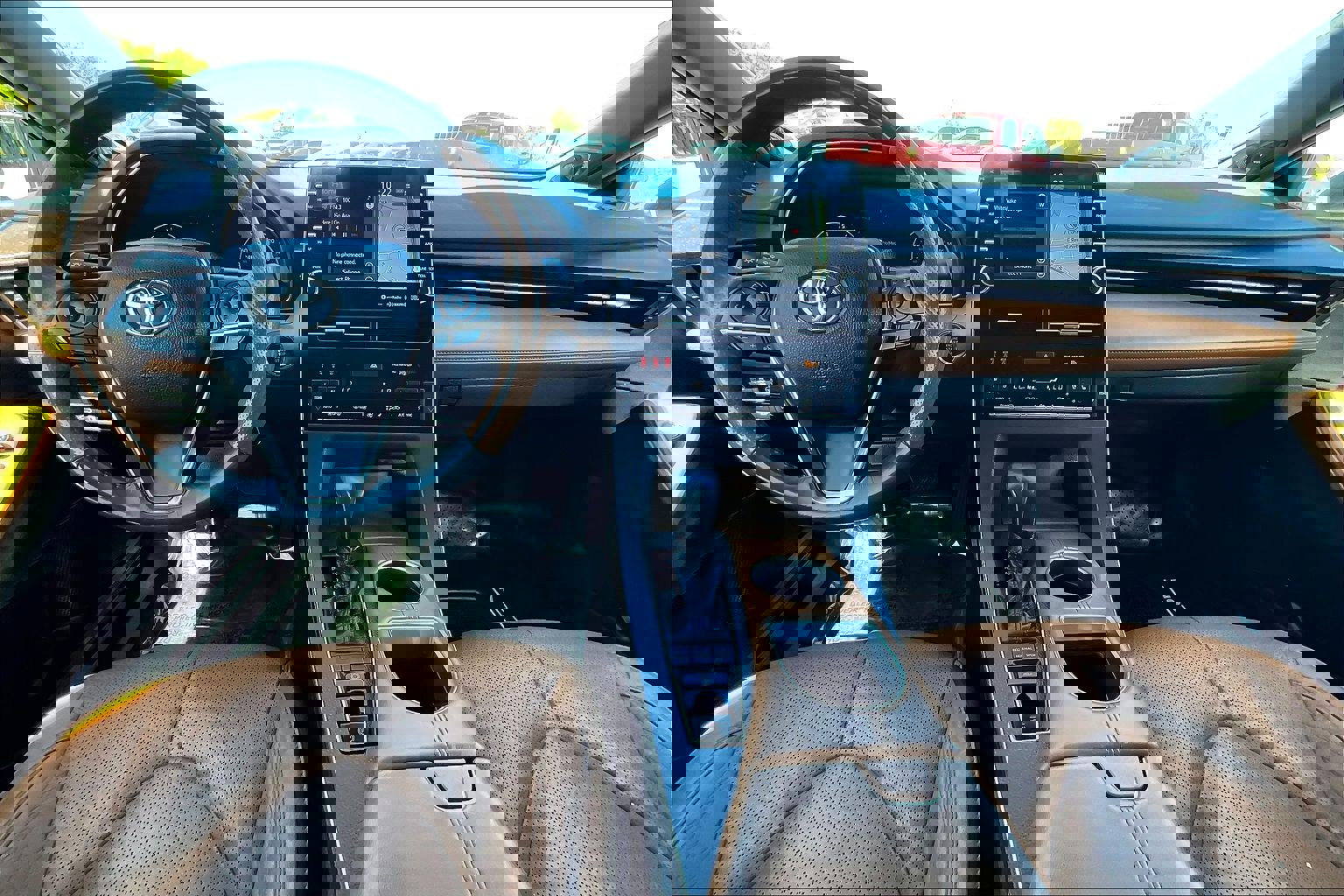 Used 2019 Toyota Avalon Limited w/ Advanced Safety Package image 14