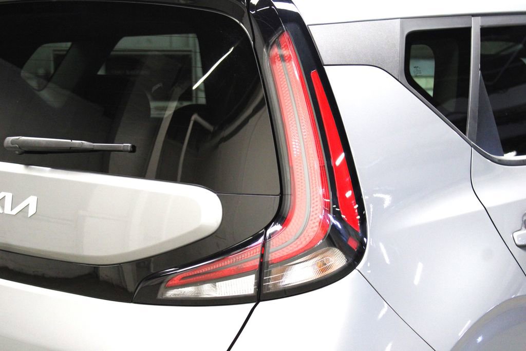 Used 2023 Kia Soul GT-Line FWD image 37