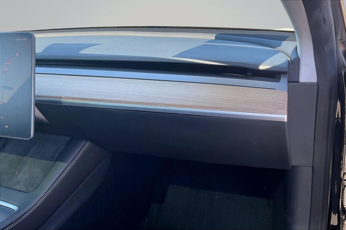Used 2023 Tesla Model 3 Standard Range RWD image 16