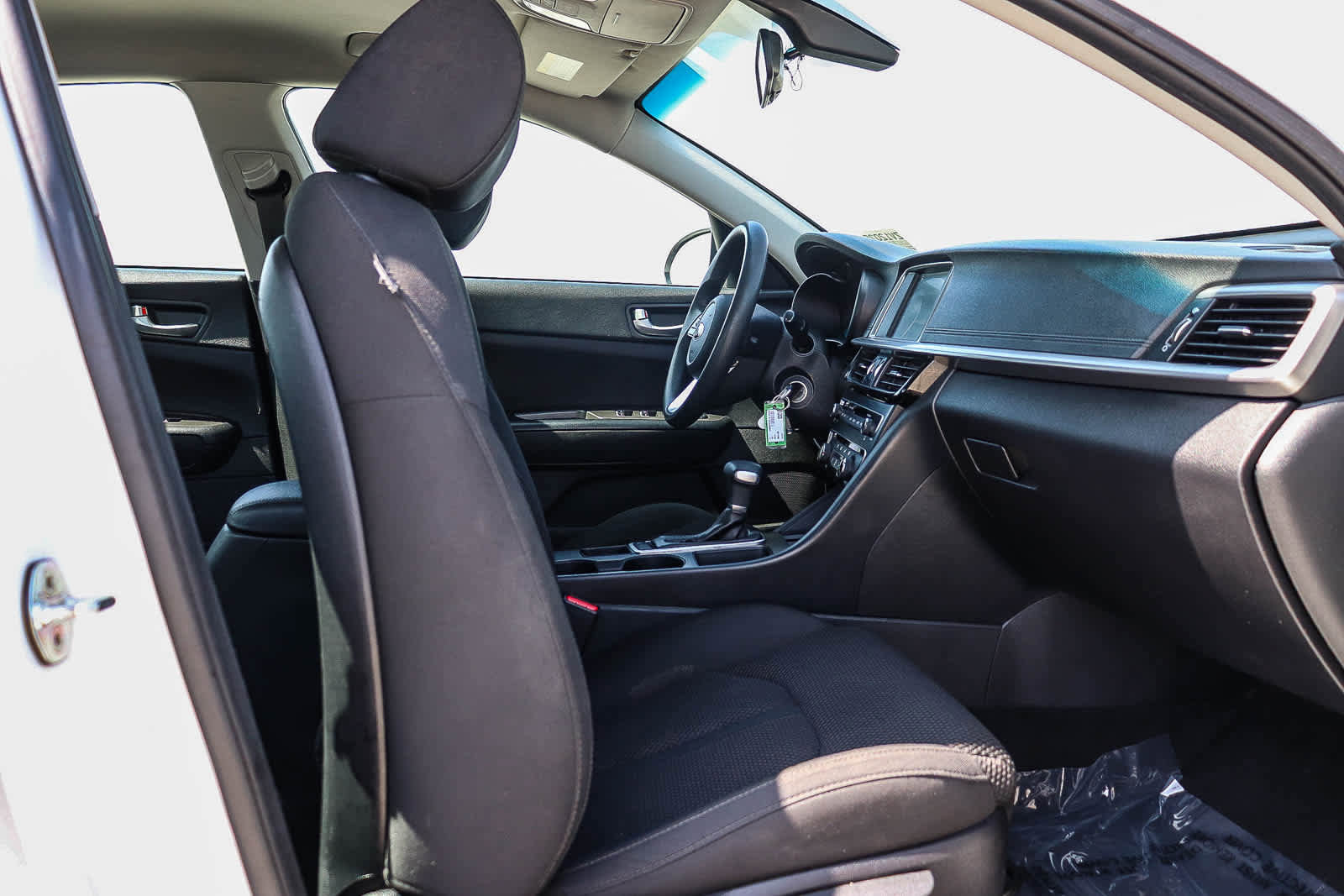 Used 2019 Kia Optima LX image 17