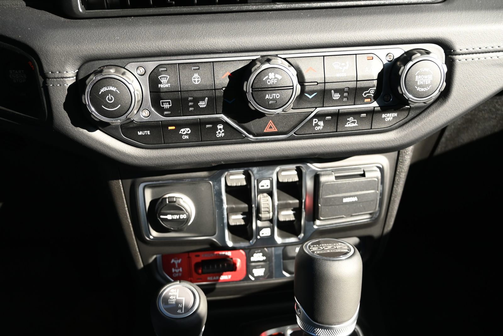 New 2025 Jeep Wrangler Unlimited Rubicon 392 image 14