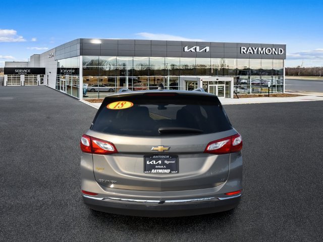 Certified 2018 Chevrolet Equinox LT w/ Sun & Infotainment Package FWD image 4