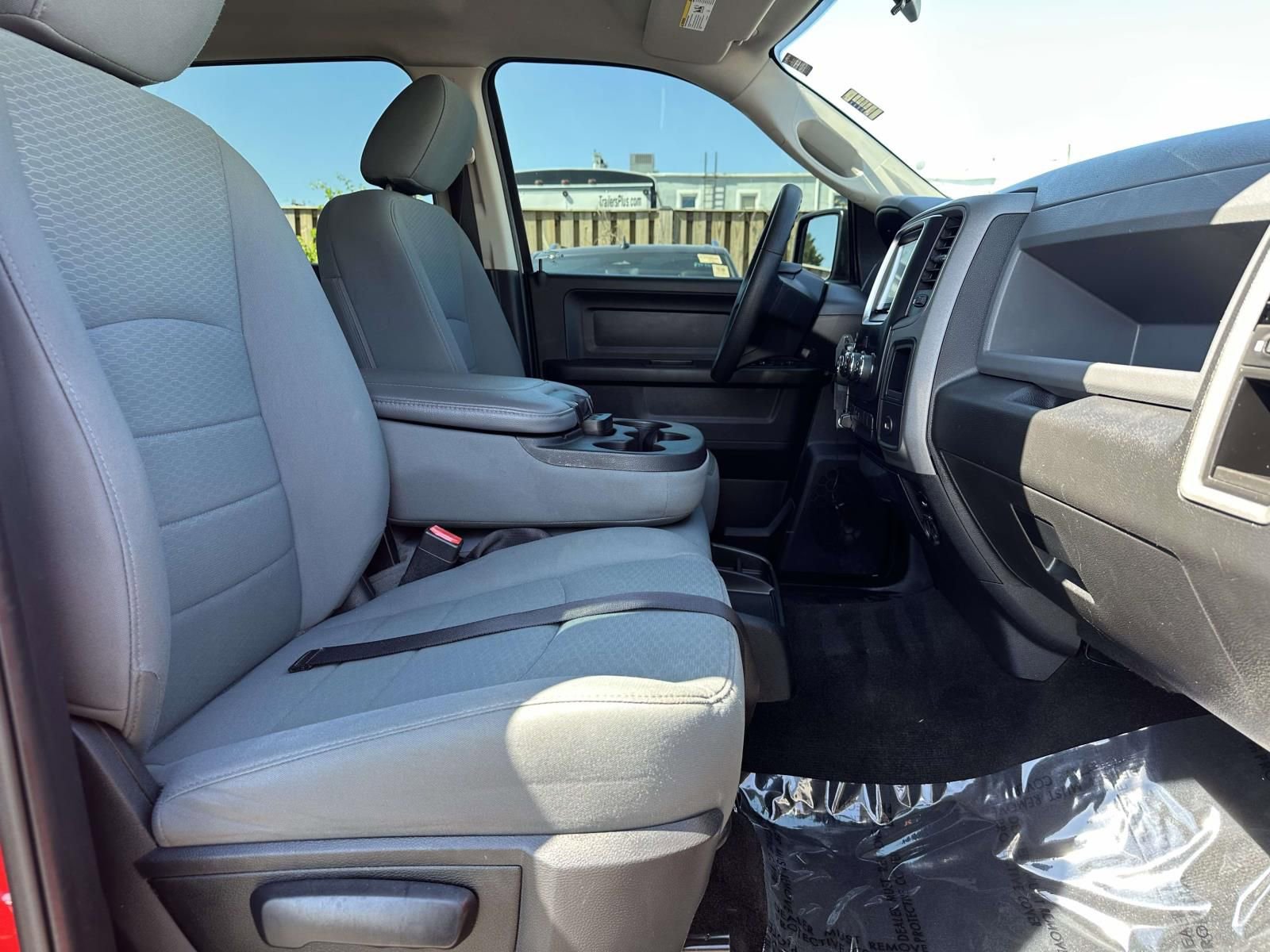 Used 2017 RAM 1500 Express w/ Express Value Package AWD/4WD image 26