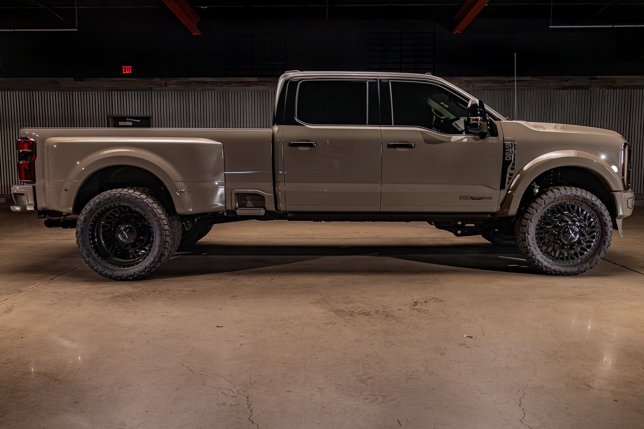 Used 2026 Ford F450 Platinum w/ Platinum Plus Package AWD/4WD image 11