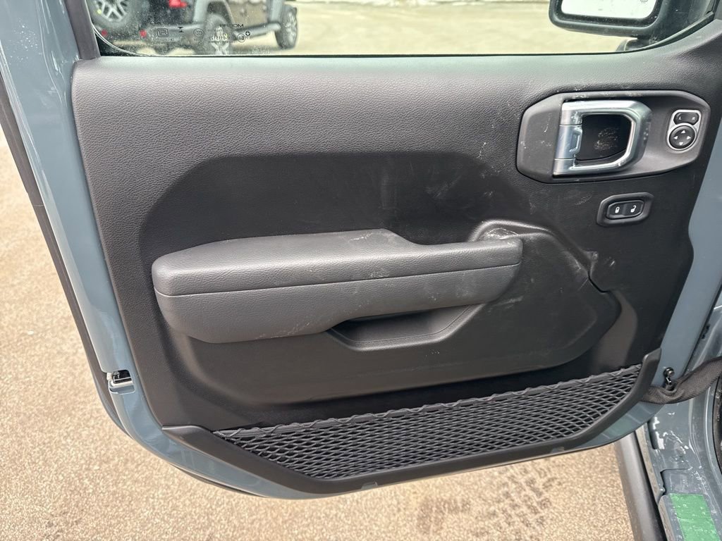 New 2026 Jeep Wrangler Willys AWD/4WD image 18