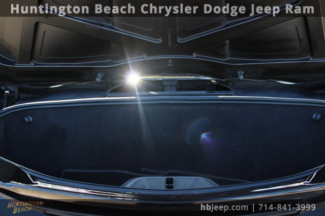 Used 2023 Chevrolet Corvette Stingray Convertible w/ Z51 Performance Package image 37