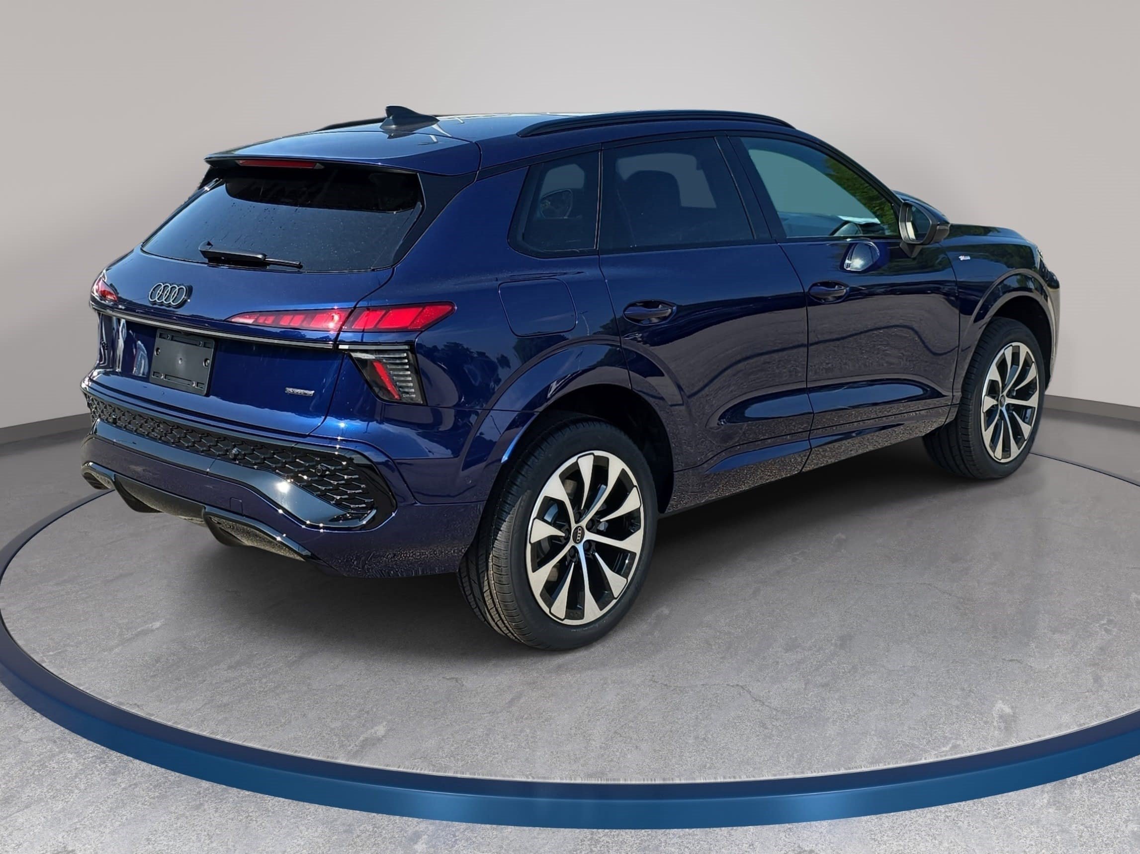 New 2026 Audi Q3 quattro 2.0T AWD/4WD image 5