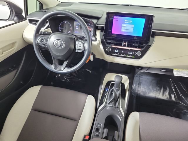 Used 2025 Toyota Corolla LE FWD image 15