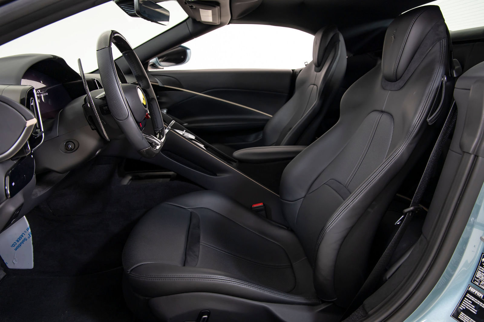 Certified 2025 Ferrari Roma Spider RWD image 5