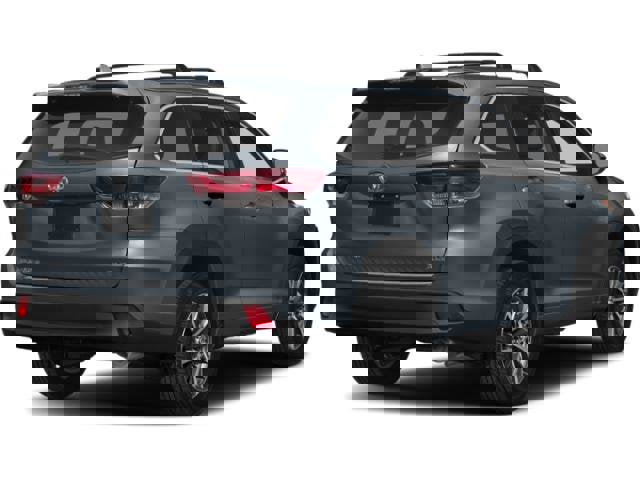 Used 2019 Toyota Highlander XLE image 2