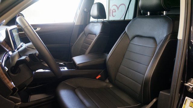 Certified 2025 Volkswagen Atlas SEL image 10