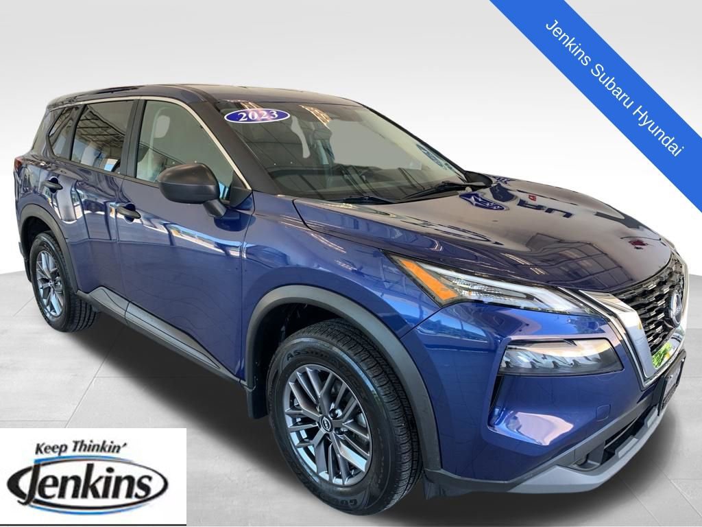 Used 2023 Nissan Rogue S AWD/4WD image 1