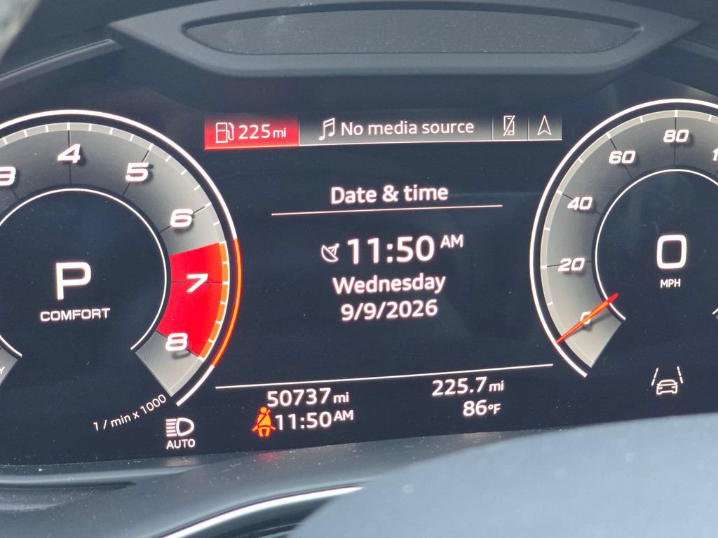 Used 2021 Audi Q8 Premium Plus AWD/4WD image 29