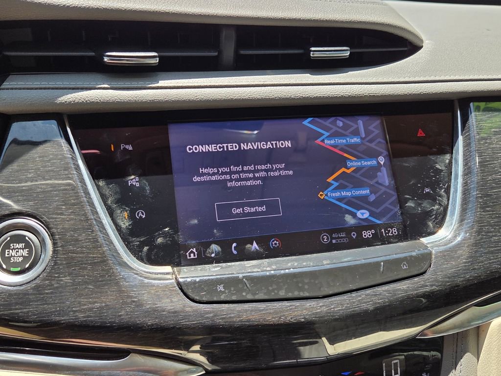 Used 2023 Cadillac XT6 Premium Luxury w/ Technology Package FWD image 27