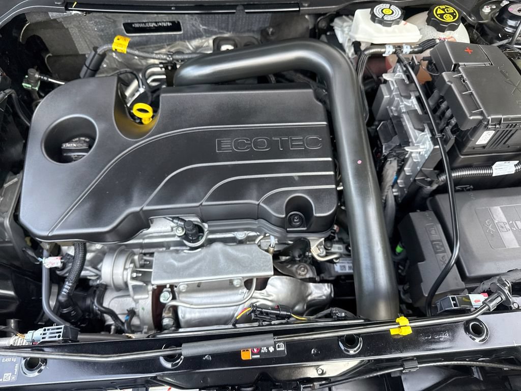 Used 2024 Chevrolet Equinox LT FWD image 17