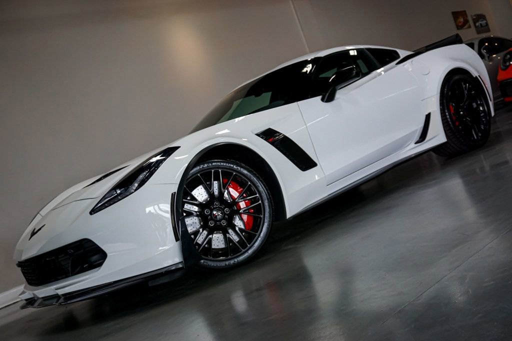 Used 2017 Chevrolet Corvette Z06 w/ Z07 Performance Package image 90