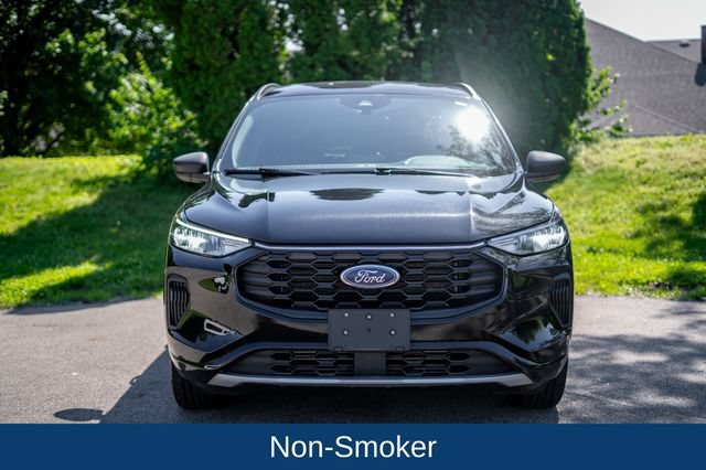 Used 2024 Ford Escape ST-Line AWD/4WD image 2