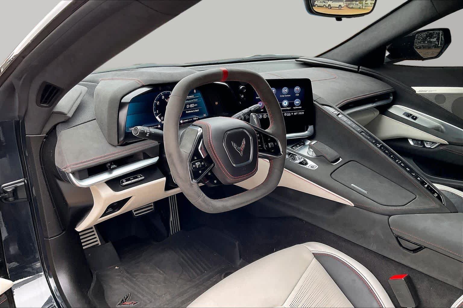 Used 2023 Chevrolet Corvette Stingray Premium Conv w/ Z51 Performance Package RWD image 17