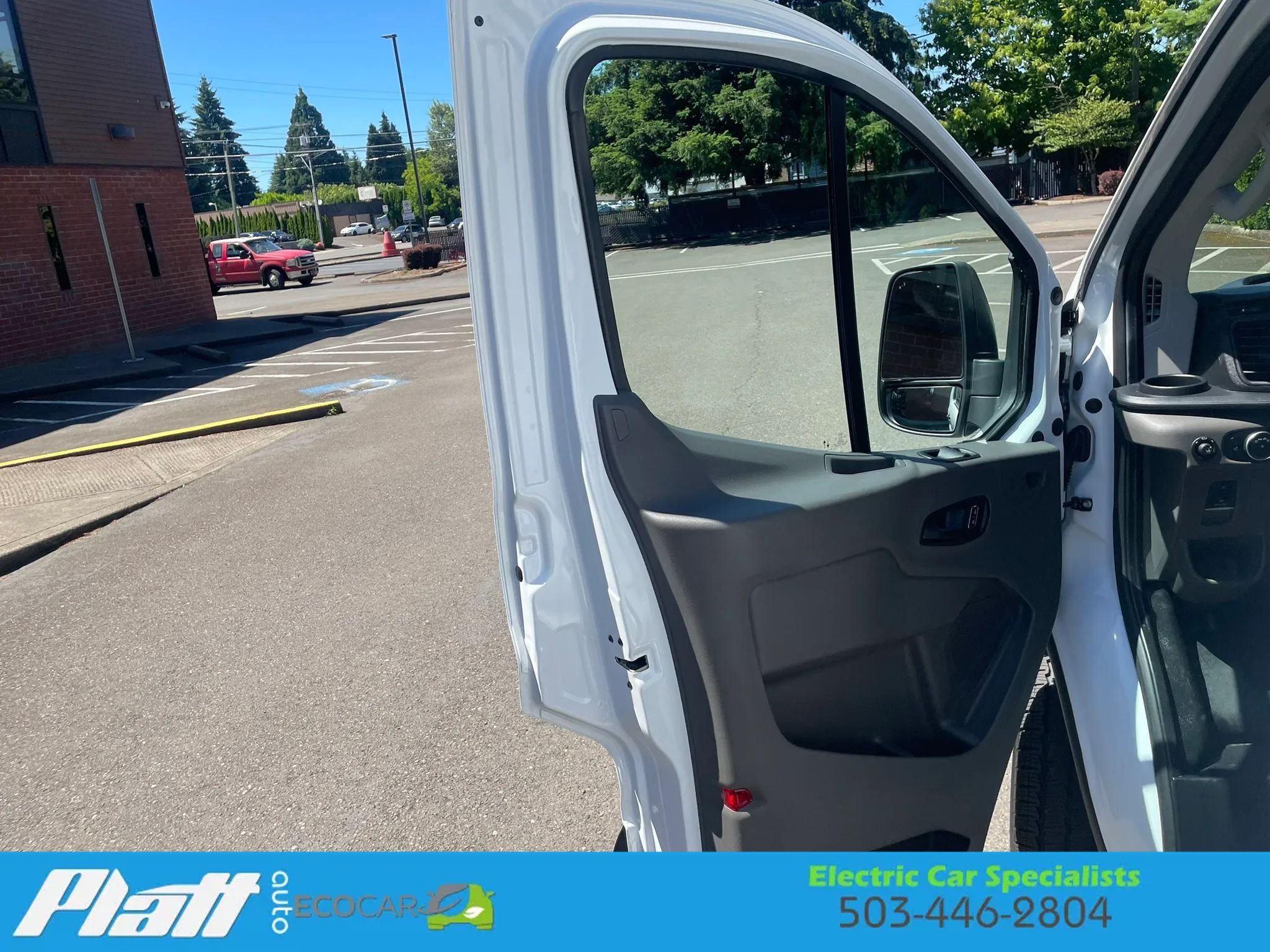 Used 2023 Ford E-Transit Low Roof RWD image 22