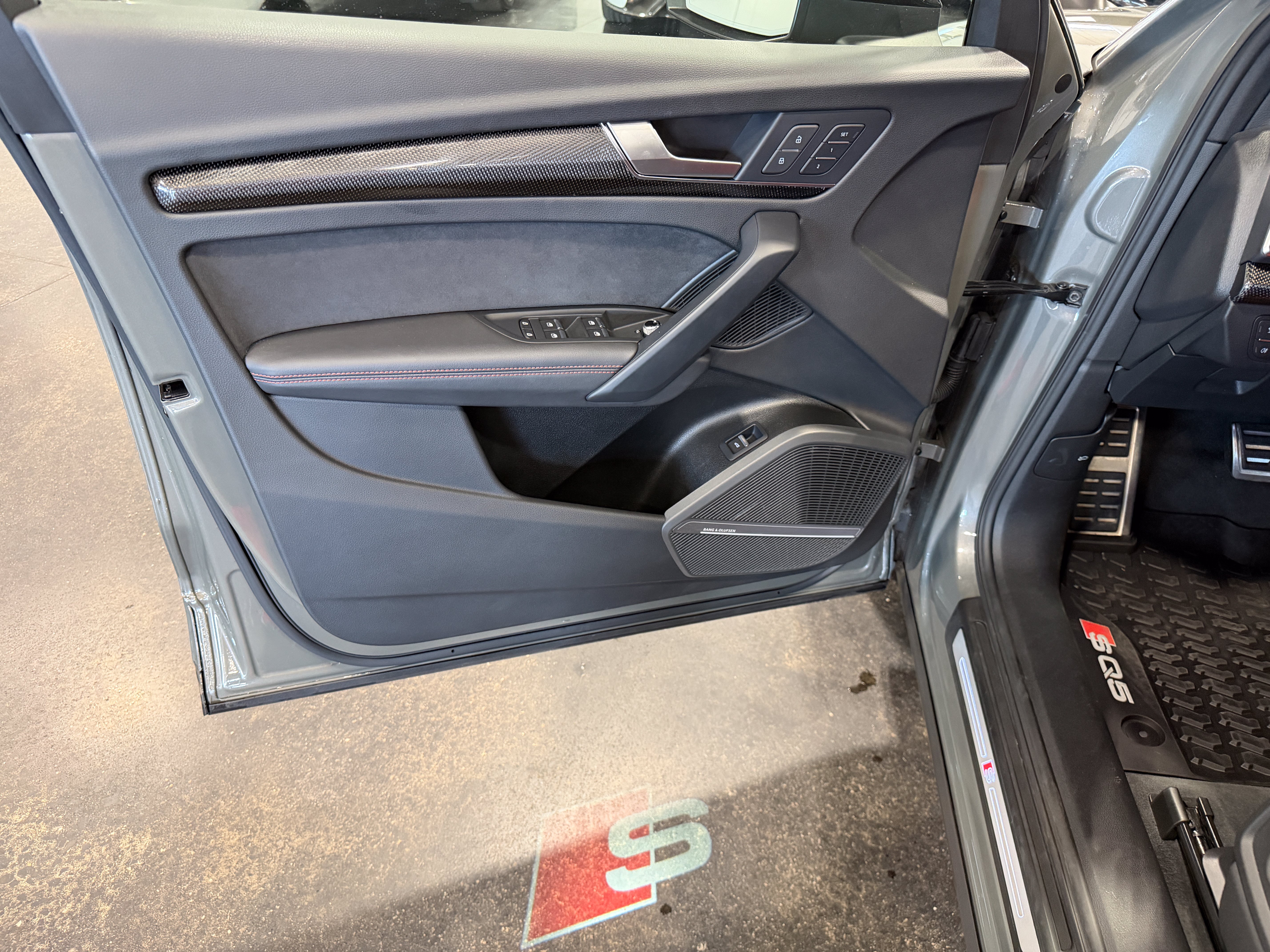 Used 2023 Audi SQ5 Premium Plus w/ Premium Plus Package AWD/4WD image 9